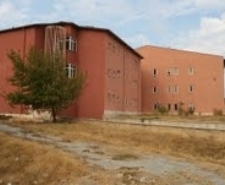 ALTINOVA’DA HASTANE BİNASININ AİLE HEKİMLİĞİ MERKEZİ OLMASI İSTENİYOR