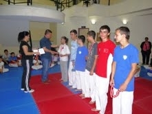 HALK EĞİTİM TAEKWANDOCULARININ  MADALYA SEVİNCİ
