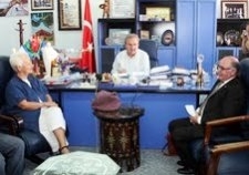 HIRSIZLAR YÜZÜNDEN KÖYÜN İLETİŞİMİ KESİLDİ