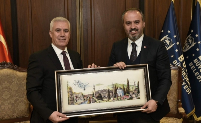 Bursa siyasetinde örnek hareket