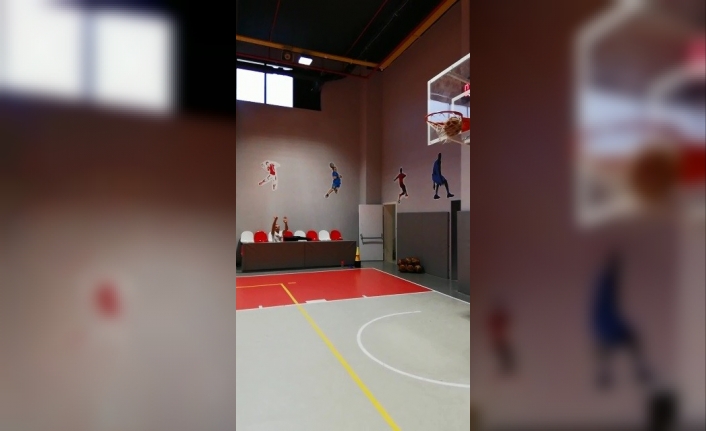 Bursalı antrenör Harlem yıldızlarını aratmıyor
