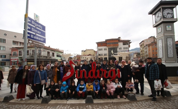 Denizli’den geldiler, Sındırgı’ya hayran oldular