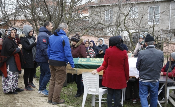 Engelli genç göz yaşlarıyla uğurlandı