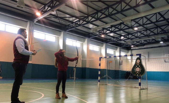 Geleneksel Türk okçuluğu yeniden canlanıyor