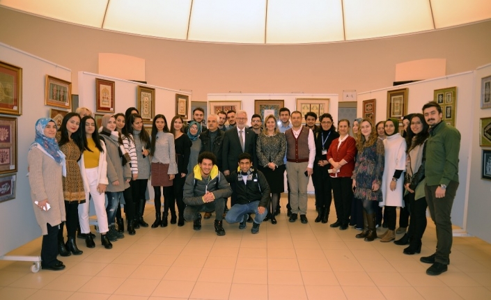 Genç sanatçıların sergisi büyüledi