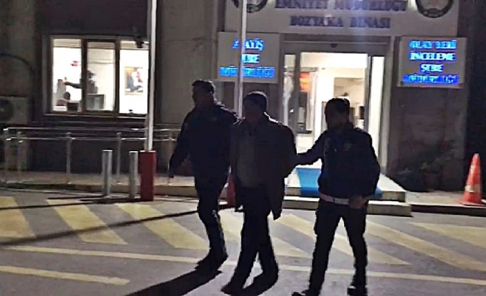 HDP İzmir İl Örgütü’nde açlık grevi yapanlara operasyon: 16 gözaltı