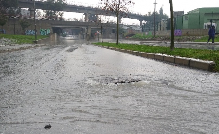 İzmir’de 38 yıl, Manisa’da 74 yıl sonra yağış rekoru