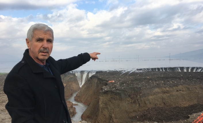 İzmir’deki ürküten doğa olayında sular çekilmeye devam ediyor