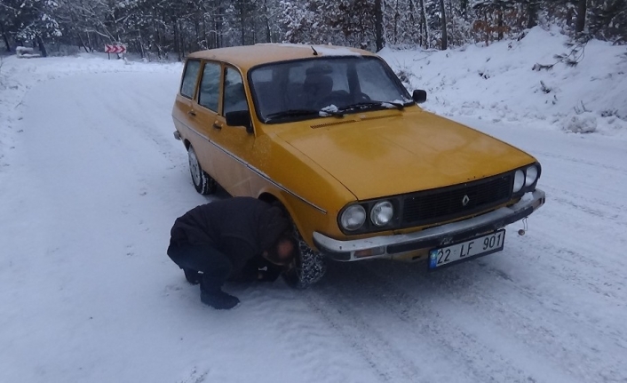 Kazdağları’nda kar yağışı hayatı olumsuz etkiliyor