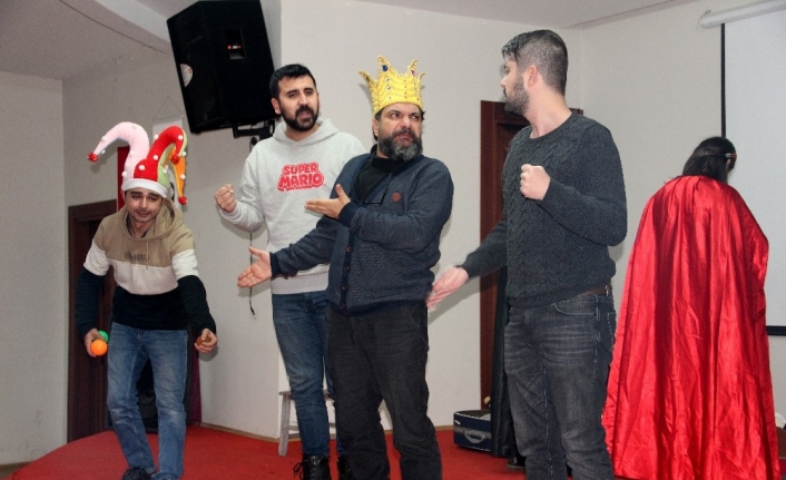 Miniklerin masal keyfi