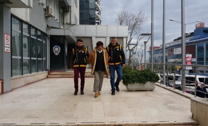 Kızını 14 yerinden bıçakladı, "Sürekli paramı yiyordu"dedi