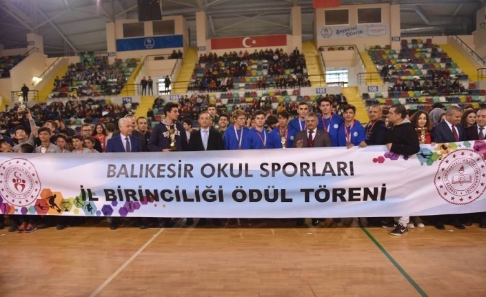 Spor ödülleri sahiplerini buldu