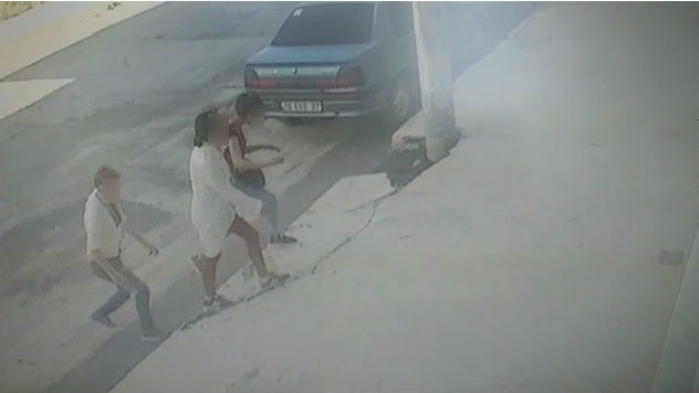 Vatandaşın dikkati hırsızlık zanlılarını yakalattı