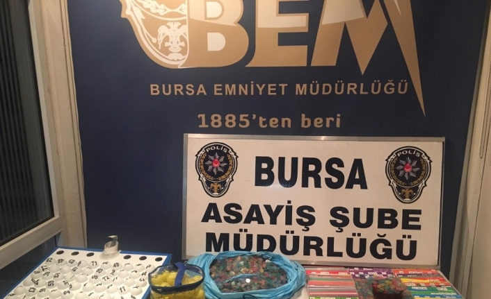 Ahlak polisinden kumar baskını