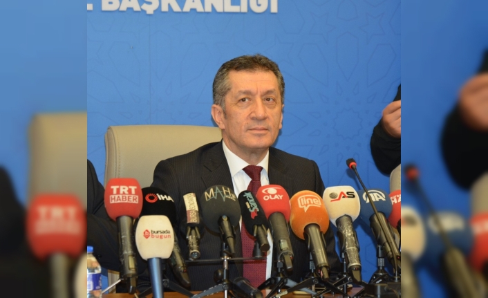 Bakan Selçuk: “Eğitimi sınıflarda ve okullarda yapılan bir iş olarak görmüyoruz”
