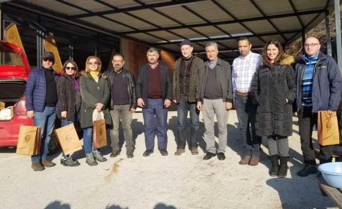 Burhaniye’de Aydınlı akademisyenlerden organik ziyareti