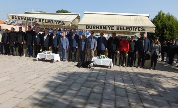 Burhaniye’de Öğretmenler Mahallesi Parkı törenle açıldı