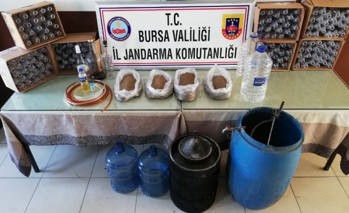 Bursa’da jandarmadan sahte içki operasyonu