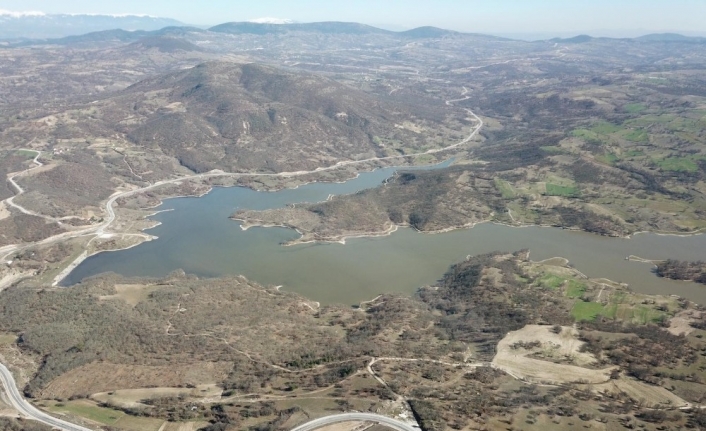 Büyükorhan barajı doldu, çiftçilerin yüzü gülüyor