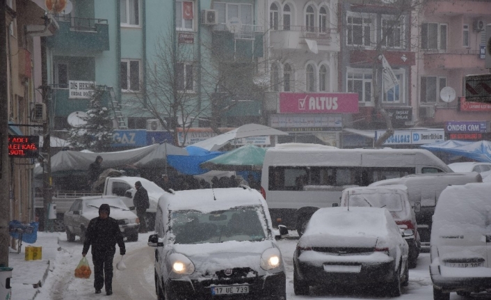 Çanakkale’de tipi ve  fırtına etkili oluyor