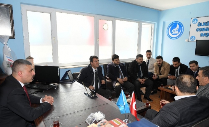 Dündar’dan Ülkü Ocaklarına ziyaret