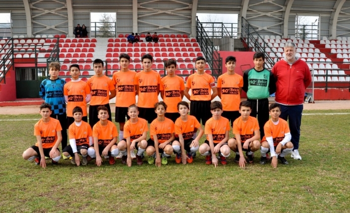 Gürsu Belediyespor U14 Takımı nâmağlup şampiyon