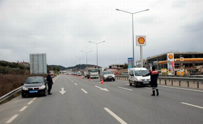 Jandarmadan uyuşturucu ve yol denetimi