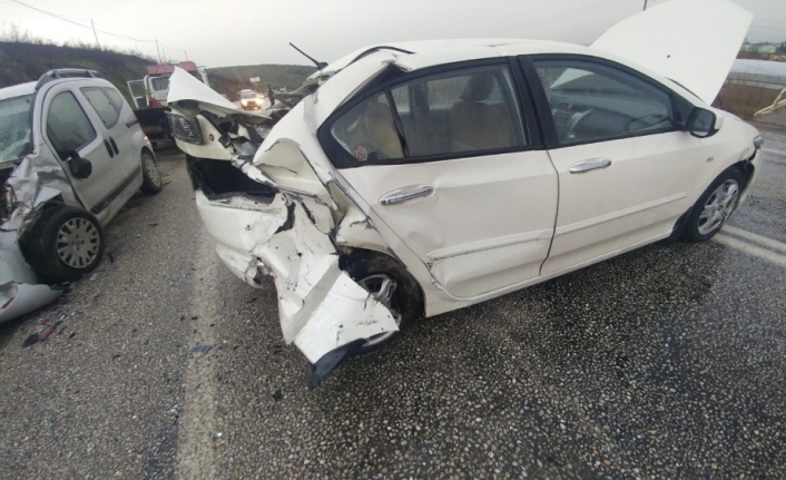 Kepsut’ta kaza: 1 ölü, 6 yaralı