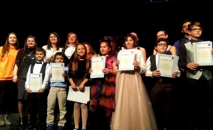 Nilüfer’de piyano yıldızları resitali