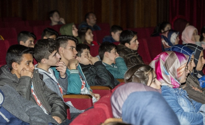 Perde Erzurumlu öğrenciler için açıldı