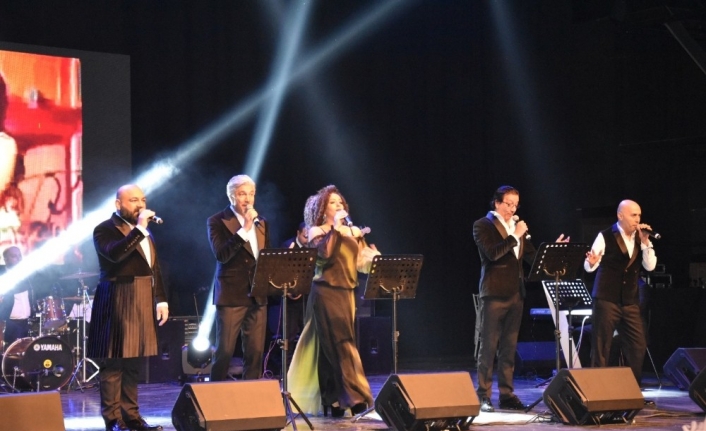 Uygur kardeşler Balıkesir’de kırdı geçirdi