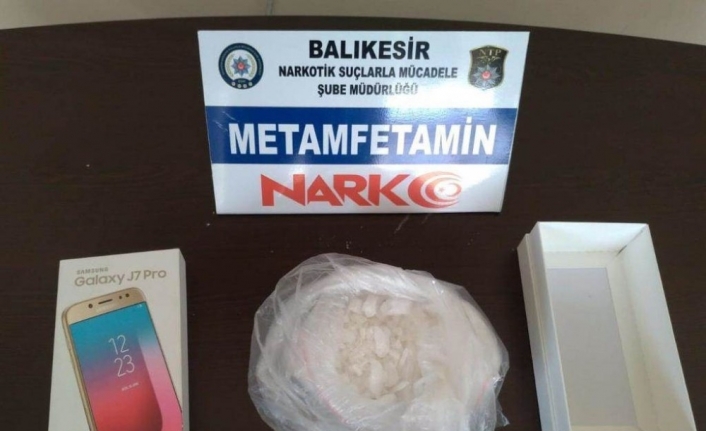 Uyuşturucu satıcısı yakalandı