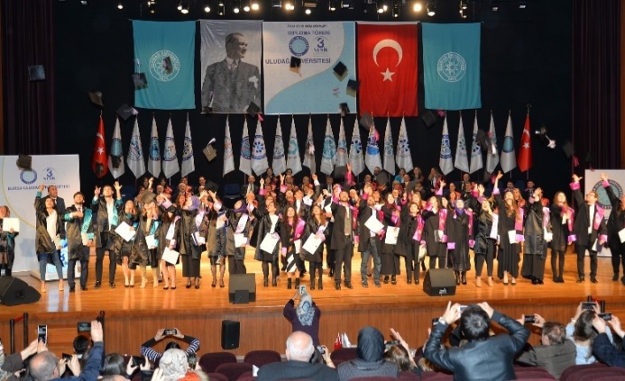 Yüksek lisans ve doktora yapan öğretmenlere ek ücret verilsin