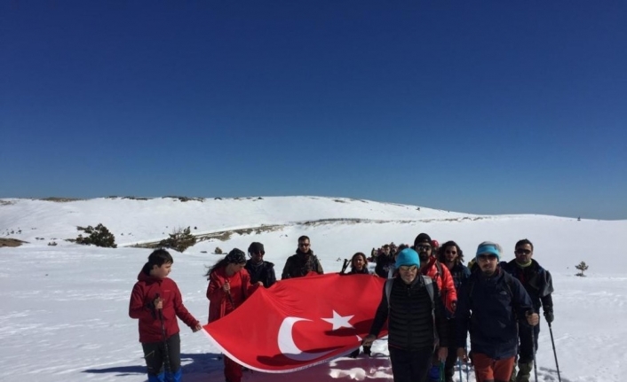 18 Mart ve şehitler anısına Kazdağları’na 500 dağcı tırmanış yaptı