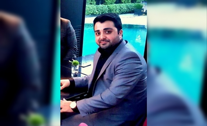 Adliye merdivenlerinde avukata saldırı