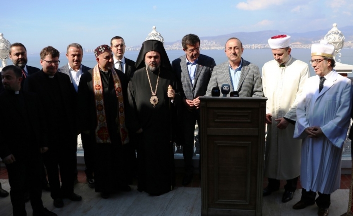 Bakan Çavuşoğlu dini liderlerle buluştu