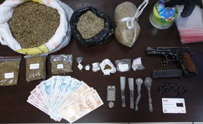 Balıkesir’de uyuşturucu operasyonu: 46 kişi yakalandı