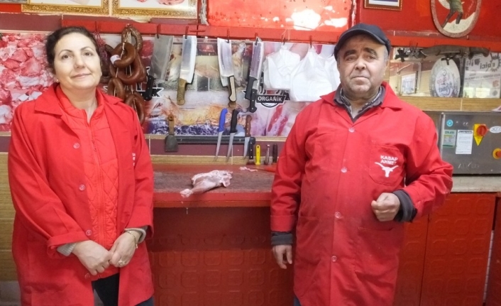Balıkesirli kasabın kavurma şenliği şölene dönüştü