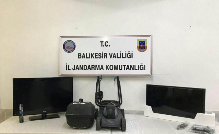 Burhaniye’de çaldı, Edremit’te sattı