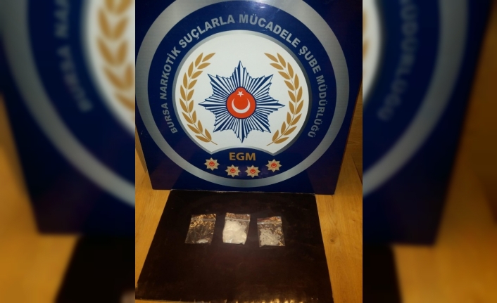 Bursa’da 13 zehir taciri yakalandı
