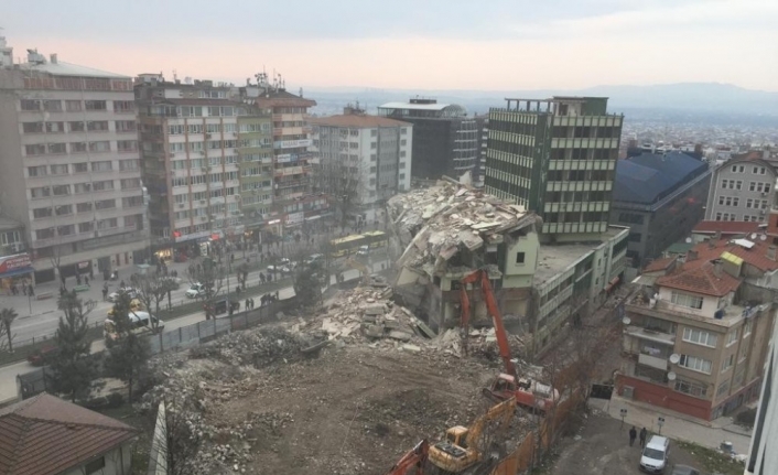 Bursa’daki o yıkım kontrollü yapılmış