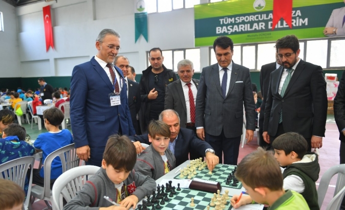 Efkan Ala: “Bursa’nın projeleri vatandaşlarla birlikte yapıldı”