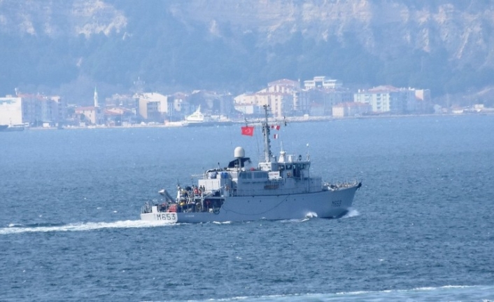 Fransız mayın avlama gemisi boğazdan geçti