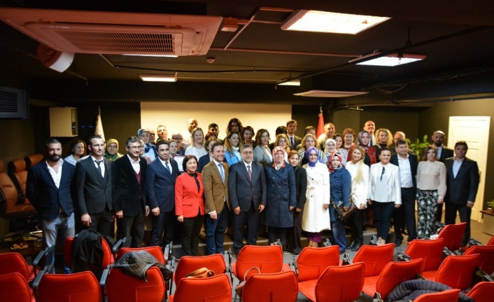 Hastaların ayağına sağlık hizmetini götüren personele teşekkür belgesi