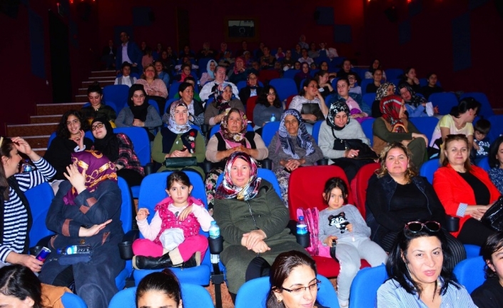 Hayatlarında ilk kez sinemaya gittiler