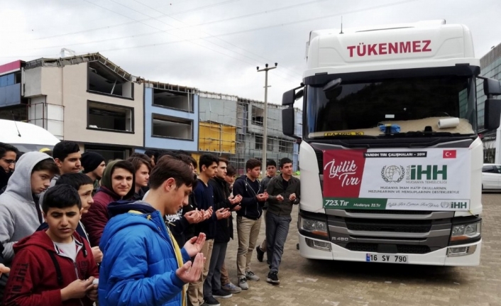 İHH TIR’ları iyilik için yollarda