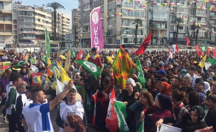 İzmir’deki nevruz kutlamasında PKK propagandasına 16 gözaltı