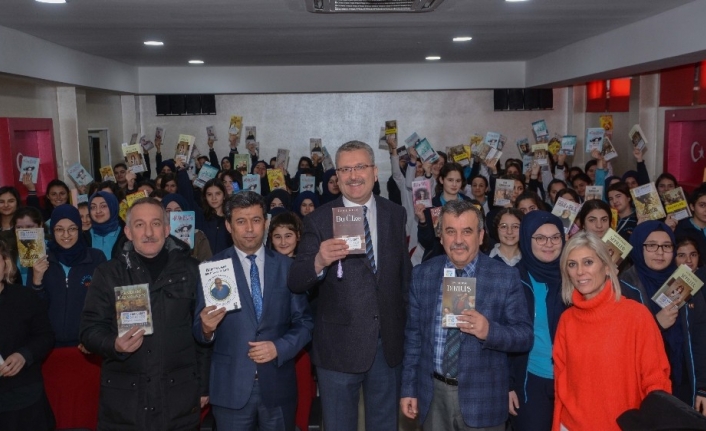 Karacabey’de “Başkanımla Okuyorum” projesi tam gaz