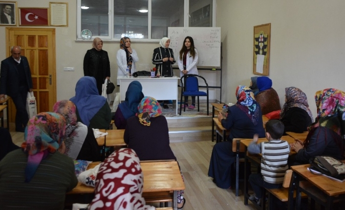 Milletvekili Gözgeç: "Başörtülü kızlarımızın okul kapılarından döndürüldüğünü dün gibi hatırlıyoruz"