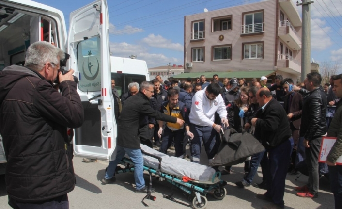 Okuldan dönen kız öğrenci otomobilin altında kaldı